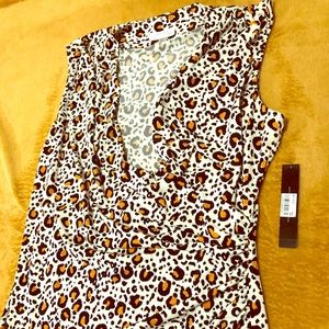 Sleeveless print top with ruched waist